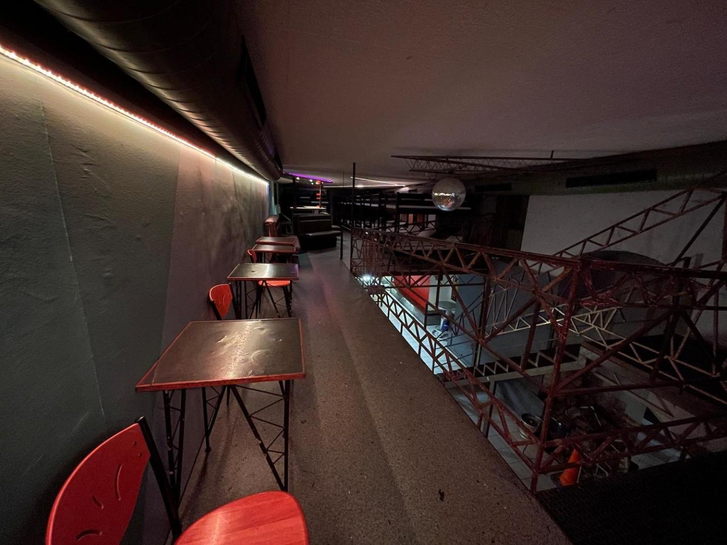 The Bachelor Bar - Bunker | Private Club Budapeste Exterior foto