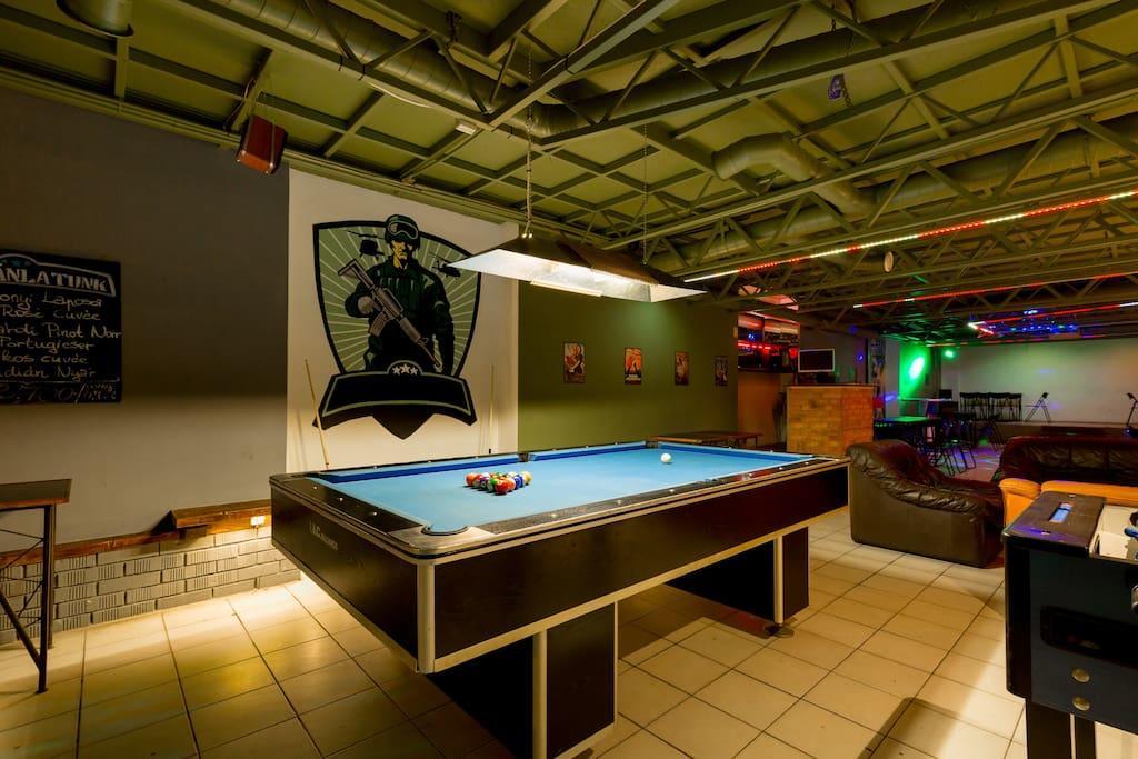The Bachelor Bar - Bunker | Private Club Budapeste Exterior foto